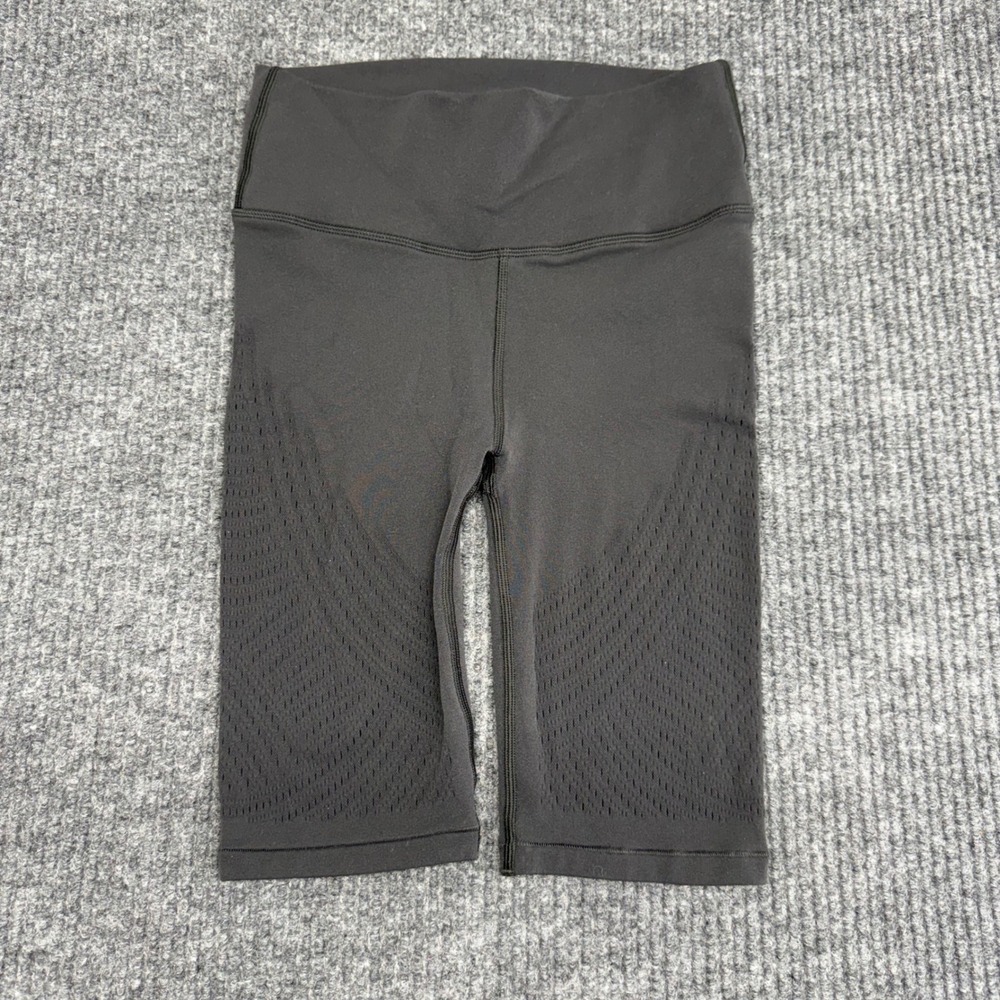 Lululemon Reveal High Rise Shorts Digital Rain‎ Gray Size 0 Athleisure Active